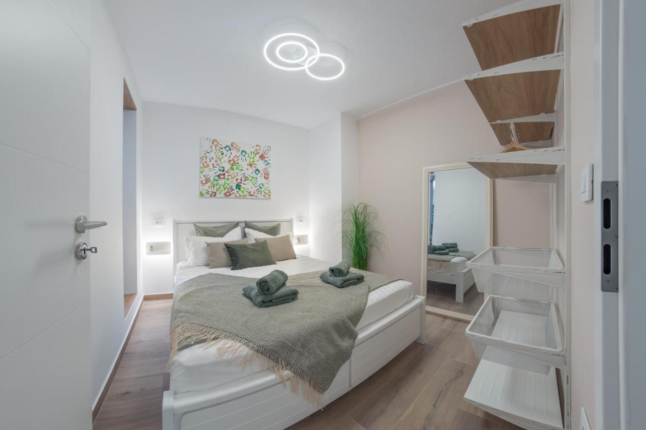 Apartment Norah With Private Parking Πούλα Εξωτερικό φωτογραφία